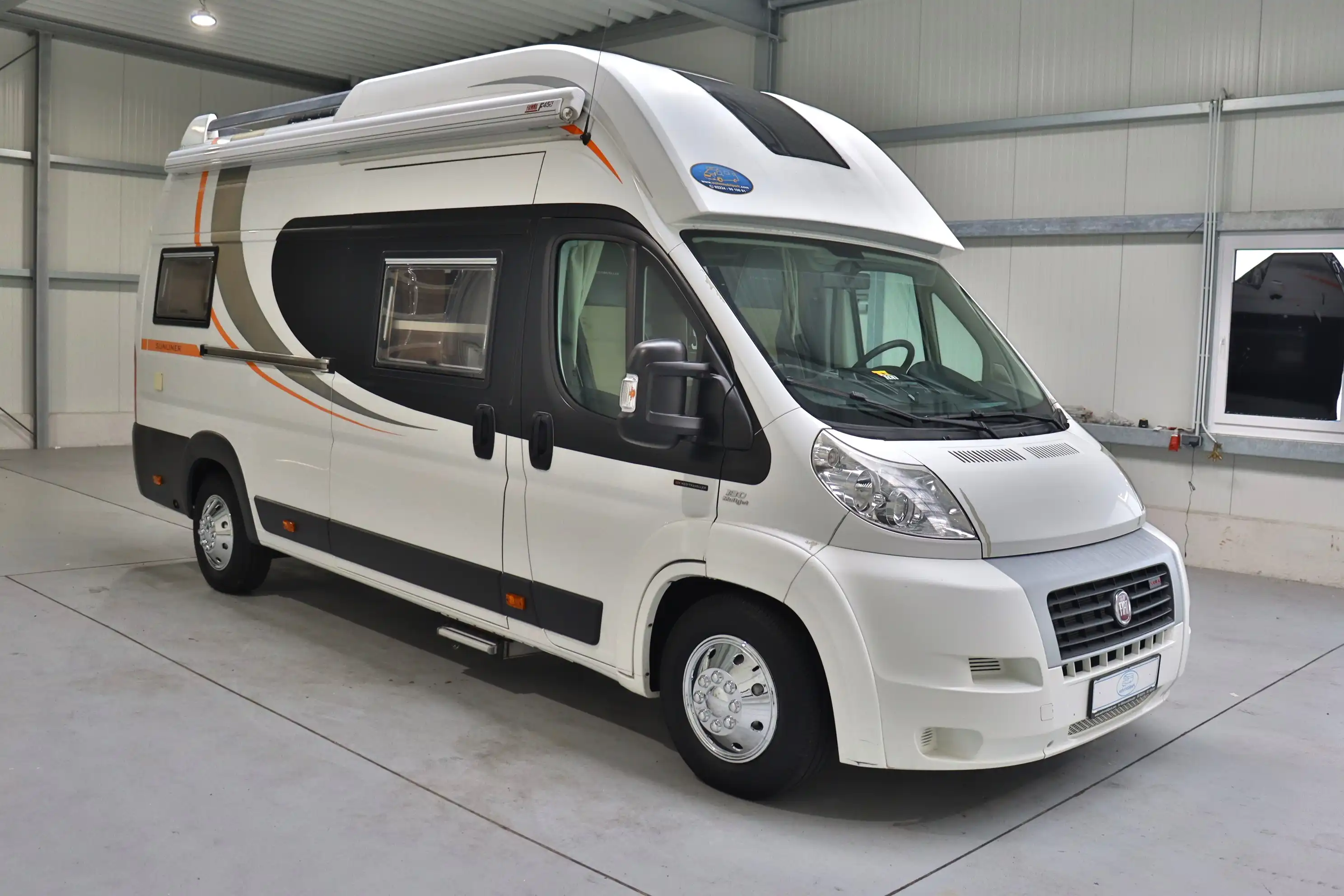 GLOBE-TRAVELER Sunliner